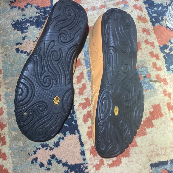 Teva Alana - Picture 2 of 2